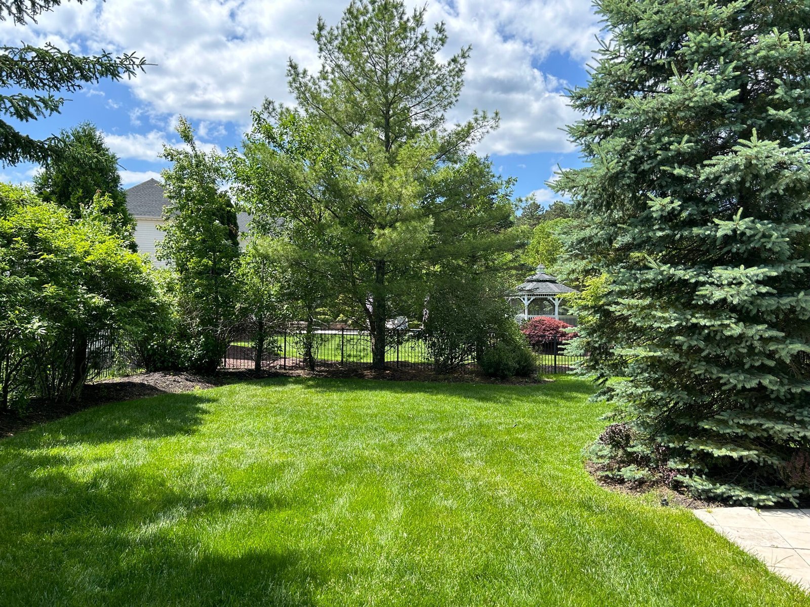 coltsnecklandscapinghardscapingservices20scaled1jpg Baur Lawns